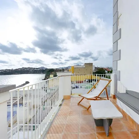 Torretta Corricella- Punta Pizzaco * Procida